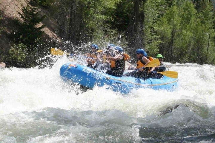 Clear Creek Advanced Whitewater Rafting — Class IV–V Rapids Near Denver