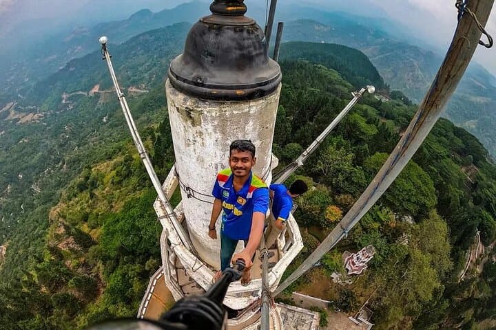 Ambuluwawa Tower Hike: Panoramic Views & Cultural Stops near Kandy photo 6
