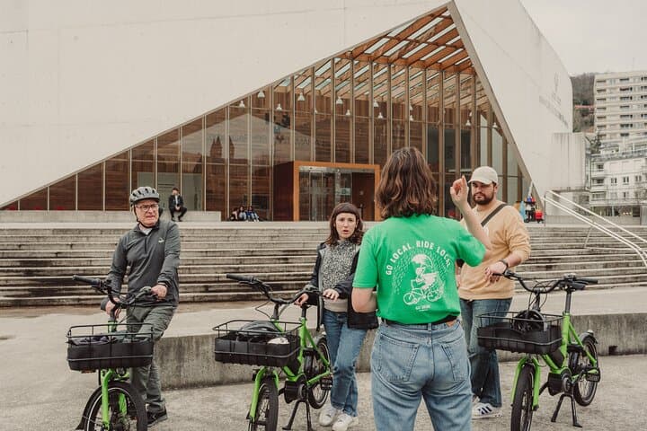 Explore San Sebastián by Electric Bike: Small-Group City Tour photo 3