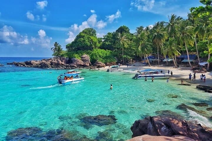 Snorkel and Fish in South Phu Quoc: Mong Tay & May Rut Trong Day Trip photo 3