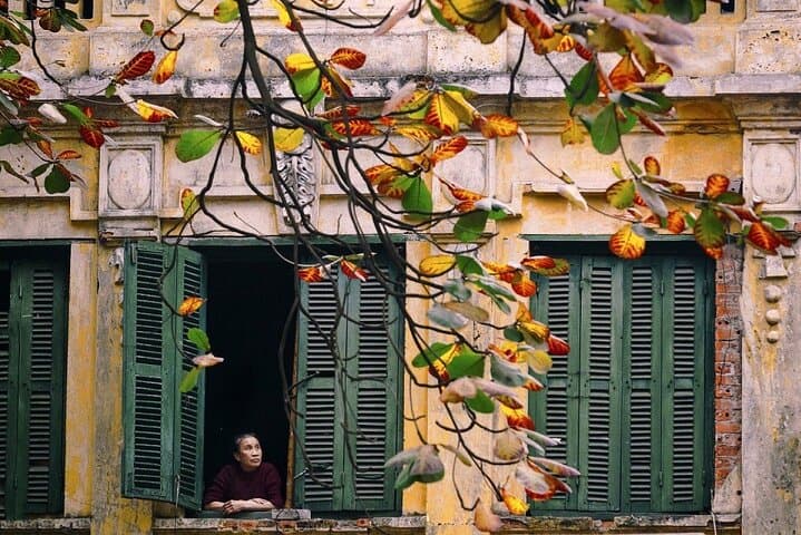 Good Morning Hanoi Private Motorbike Tour: Dawn Markets, Train Street & Hoan Kiem photo 5