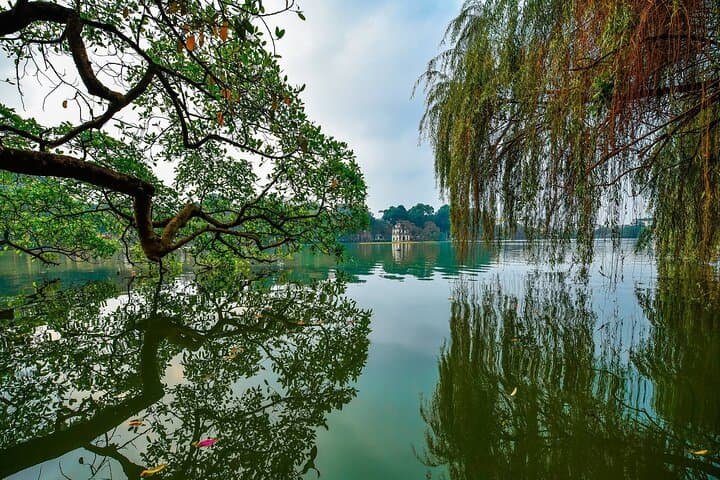 Good Morning Hanoi Private Motorbike Tour: Dawn Markets, Train Street & Hoan Kiem photo 6