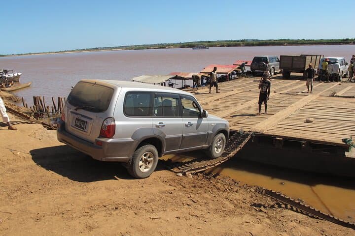 11-Day Madagascar Adventure: Lemurs, Baobabs & Tsingy de Bemaraha photo 3