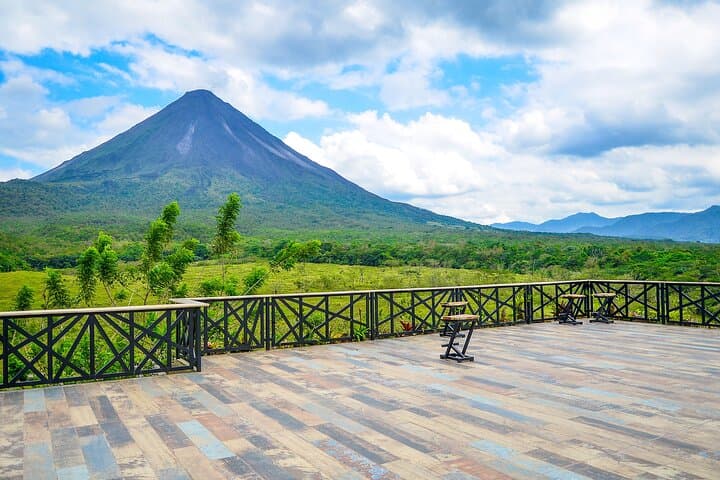 Arenal Volcano & Ecotermales Hot Springs Day Trip from San José photo 4