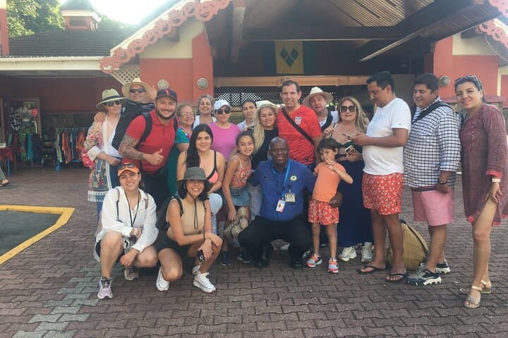 Dark View Falls & Pirates of the Caribbean Set: Half-Day Kingstown Adventure photo 2