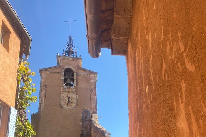 Private Village-Hopping Day Tour in Luberon from Avignon