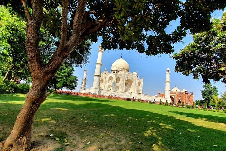 Same-Day Taj Mahal & Agra Fort Tour from Delhi via Yamuna Expressway photo 2