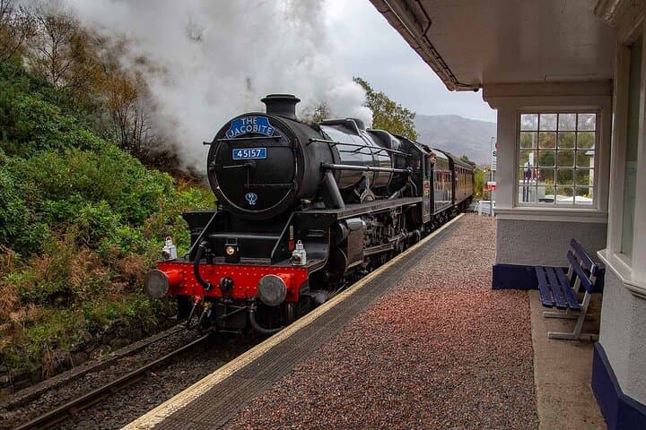 Jacobite Train & Private Knoydart Cruise with Seafood Lunch
