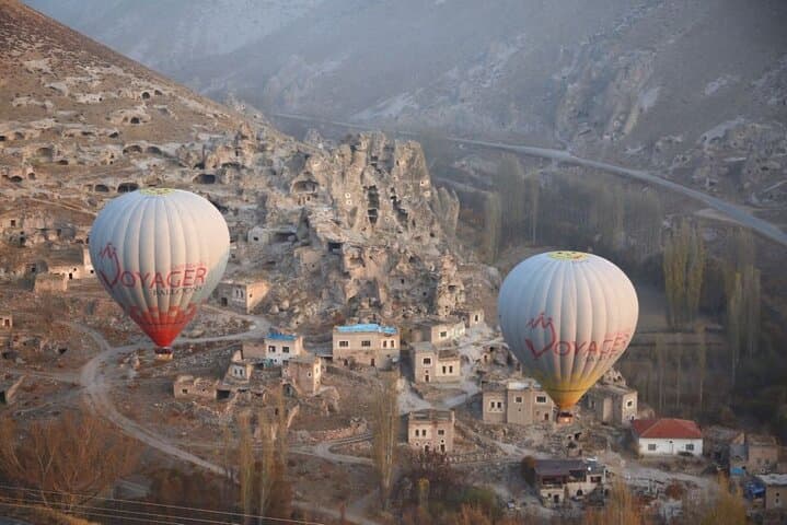 Hot Air Balloon Over Soğanlı Valley — Authentic Cappadocia Flight Experience photo 4