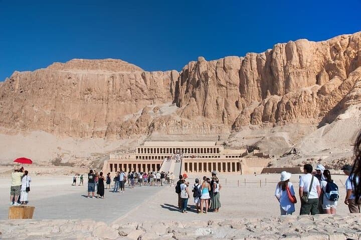 Safaga to Luxor Private Day Trip — Karnak, Valley of the Kings & Hatshepsut photo 2