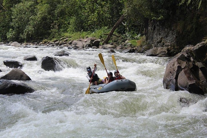 Whitewater Rafting on Río Sarapiquí: A Small‑Group Adventure Near La Virgen photo 1