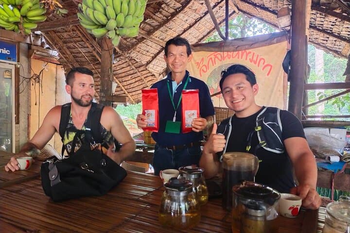 Doi Inthanon Full-Day Tour from Chiang Mai — Waterfalls, Royal Chedis & High-Altitude Trails photo 4