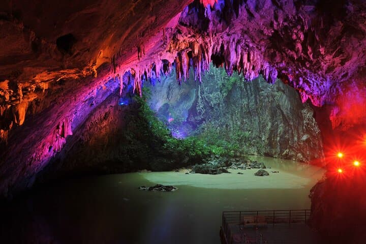 Guangzhou Double Caves Day Tour: Jinlong Underground River & Cave Fairyland photo 4