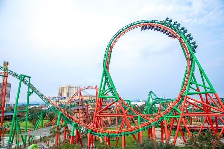 Private Day Tour to Sunac Land Amusement Park in Guangzhou — Family-Friendly Rides & Signature Shows photo 6
