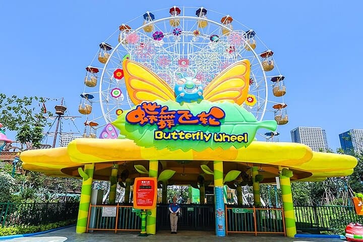 Private Day Tour to Sunac Land Amusement Park in Guangzhou — Family-Friendly Rides & Signature Shows photo 4