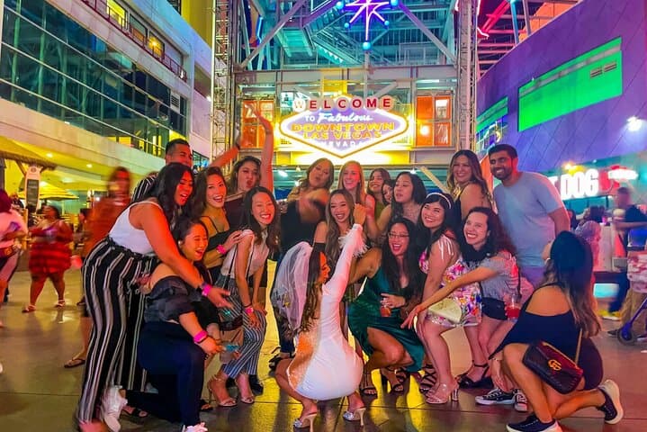 Fremont Street Bar Crawl: The Essential Downtown Las Vegas Nightlife Guide photo 2