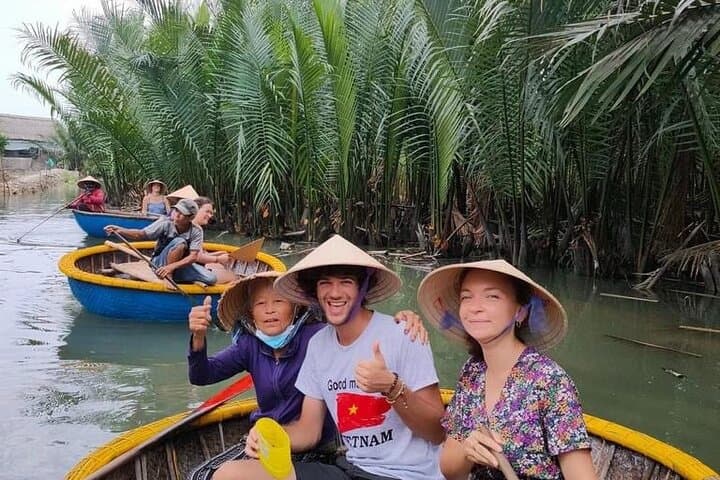 Hoi An Phở Cooking Class & Bay Mau Bamboo Basket Boat Experience photo 6