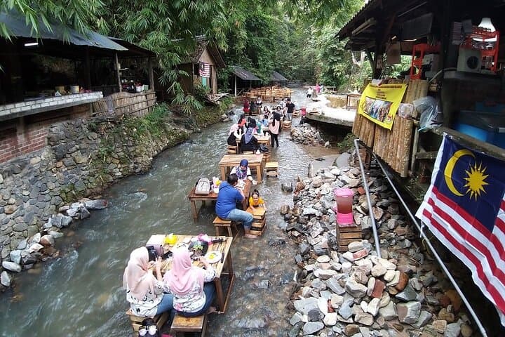 Batu Caves, Waterfall Swim & Street-Food Day Tour from Kuala Lumpur