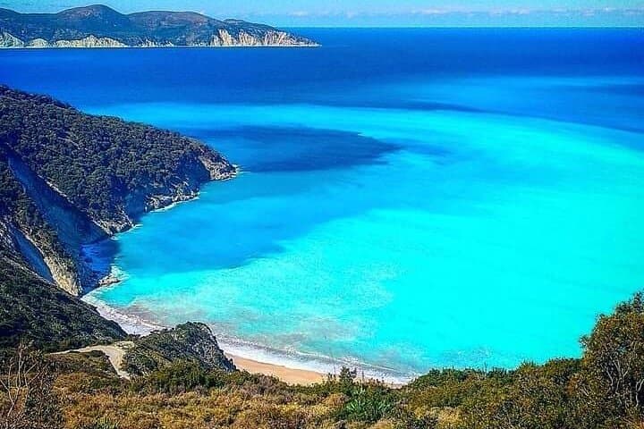Melissani Lake, Drogarati Cave & Myrtos Photo Stop — Private Kefalonia Tour photo 2