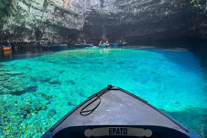 Melissani Lake, Drogarati Cave & Myrtos Photo Stop — Private Kefalonia Tour photo 3