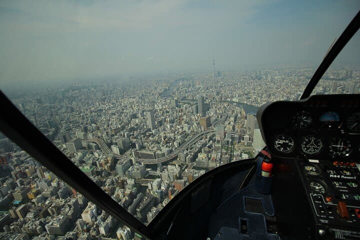 Tokyo Helicopter Cruise: Skyline, Mount Fuji & Coastal Flight Options photo 4
