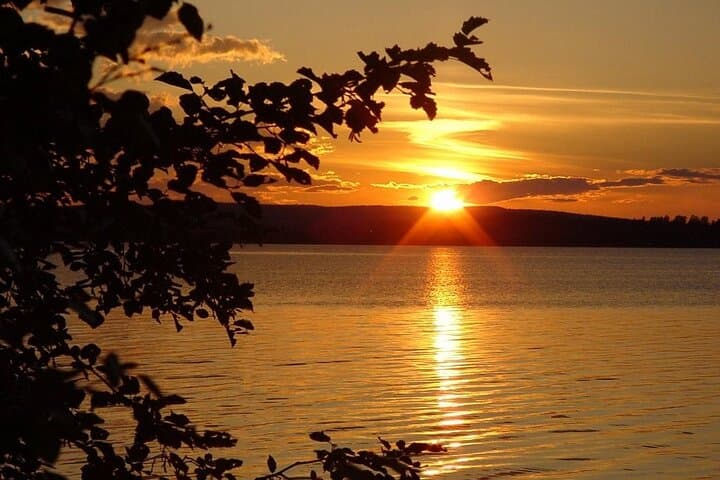 Private Wilderness Sauna Evening Near Rovaniemi — Midnight Sun & Aurora Lake Sauna photo 3