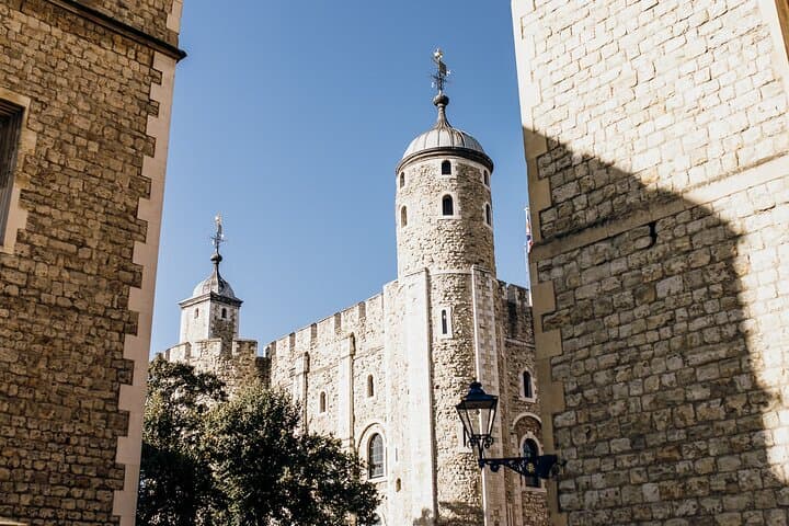 Best of London: Tower of London, Crown Jewels & Thames River Cruise photo 3