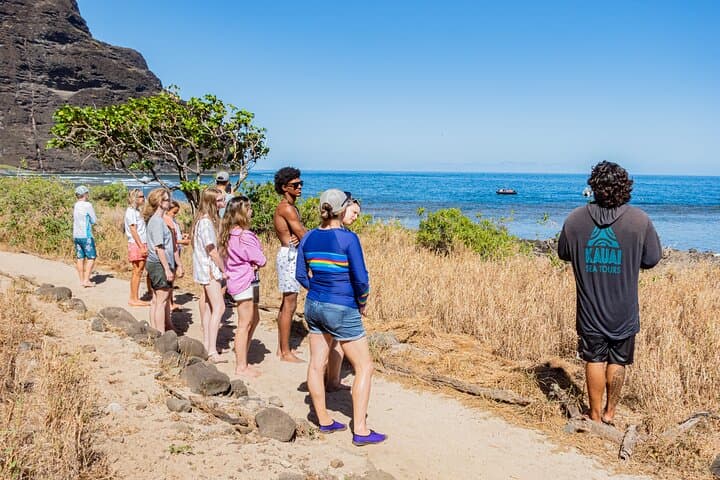 NaPali Coast Raft Adventure and Cultural Tour to Nu'alolo Kai Beach