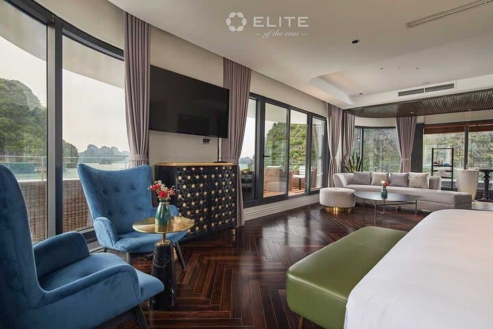 Terrace-Suite Luxury Overnight Cruise in Halong Bay — 2-Day Halong & Lan Ha Bay Escape photo 5