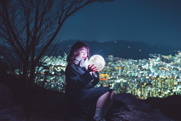 Busan Night Photo Tour: Small-Group Evening Photography Experience