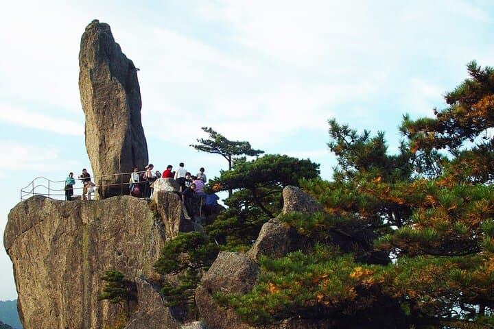 Weekend at Huangshan: 2-Day Private Yellow Mountain Tour from Shanghai photo 5