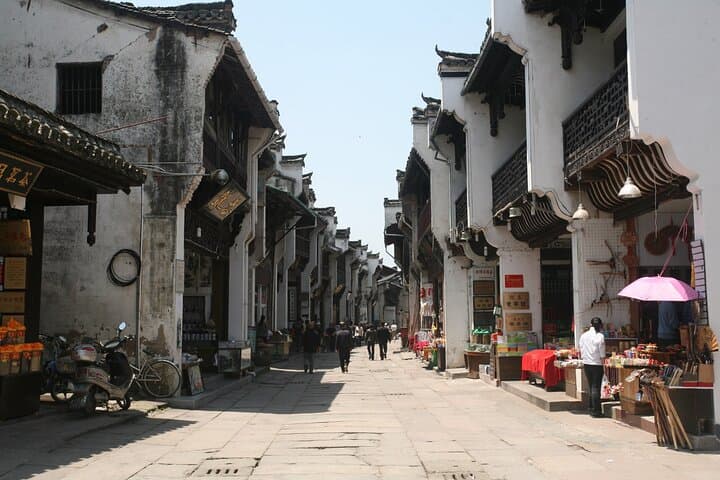 Weekend at Huangshan: 2-Day Private Yellow Mountain Tour from Shanghai photo 2