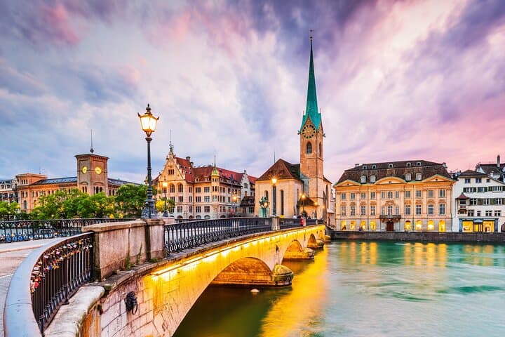 Einstein in Zurich: Self-Guided Exploration Game Through Old Town photo 3