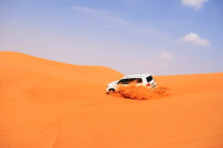 Extreme Red Dune Safari Dubai: Lahbab Desert Sunset, Dune Bashing & Sandboarding