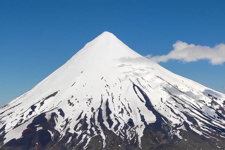 Summit La Picada: Full-Day Volcano Climb in Vicente Pérez Rosales National Park photo 4