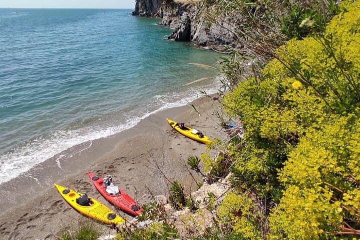 Sea Kayak the Amalfi Coast: Amalfi to Positano Day Tour photo 3