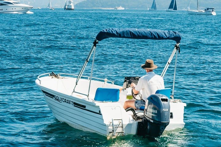 Self-Drive Boat Hire in Sydney Harbour — Explore Opera House, Secluded Beaches & Shark Island photo 2