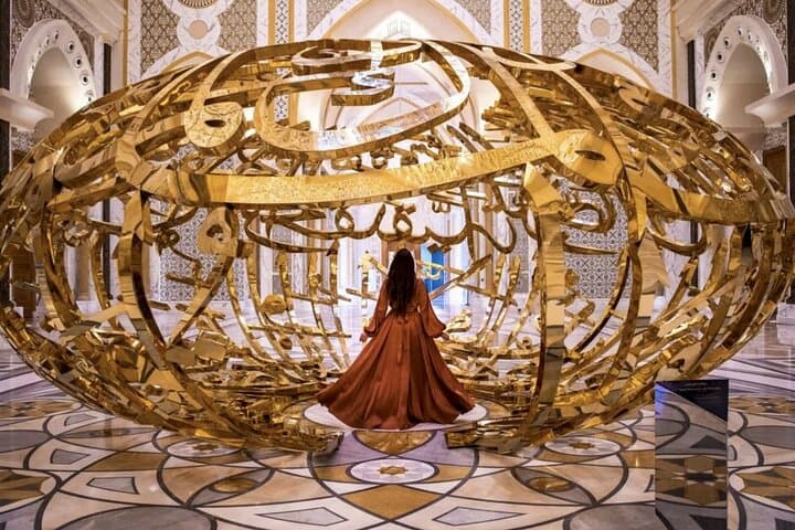 Abu Dhabi Day Trip from Dubai: Sheikh Zayed Mosque, Corniche & Heritage Village