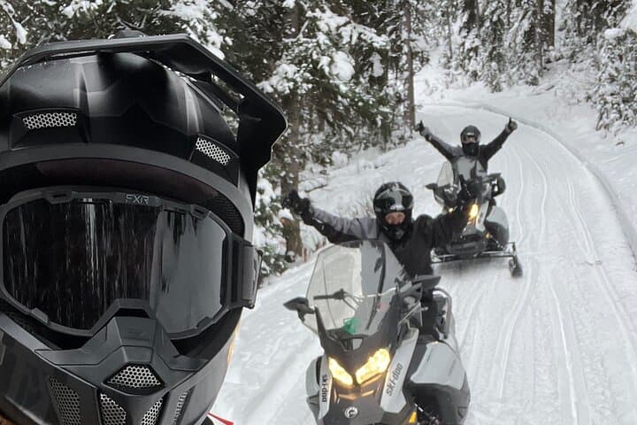 Heart Six Snowmobiling in Jackson Hole: Half-Day Ranch-to-Trails Adventure photo 3
