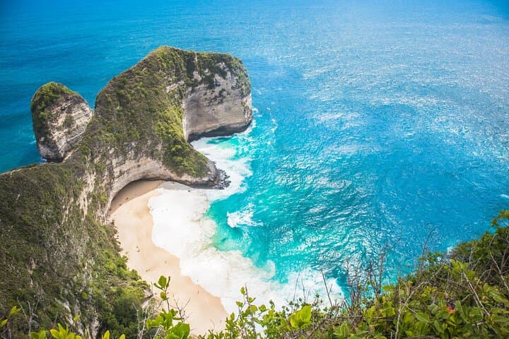Nusa Penida West Day Tour: Kelingking, Broken Beach & Crystal Bay (All-Inclusive) photo 6