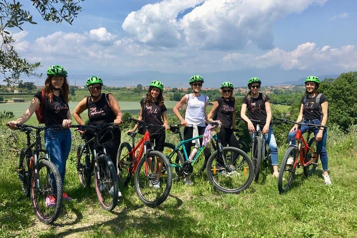 E‑Bike Tour and Wine Tasting in Lazise: Lake Garda Countryside Ride photo 3
