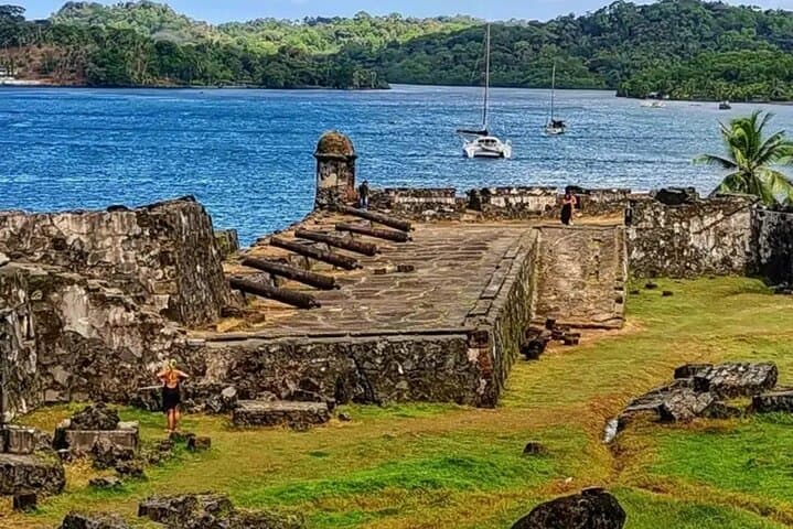 Two-Ocean Swim: Portobelo to Veracruz in a Private BMW Convertible photo 6