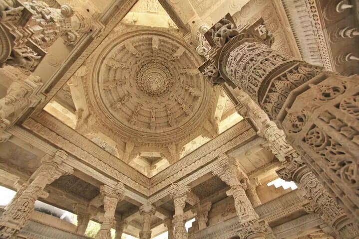 Udaipur to Mount Abu: 5-Day Private Car Tour of Lakes, Temples & Hill Station photo 6