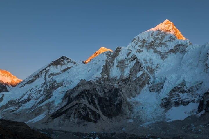 12-Day Everest Base Camp Trek: Kathmandu to Everest Base Camp Adventure photo 2