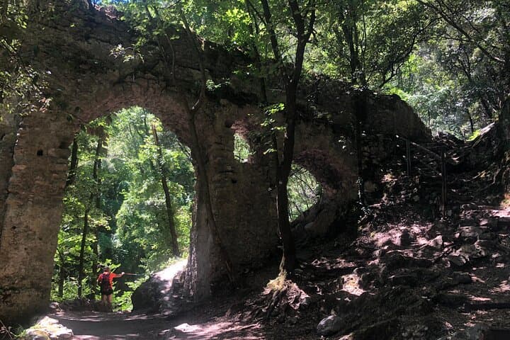 Half-Day Hike in Valle delle Ferriere: Waterfalls, Paper Mills & Lemon Terraces photo 4