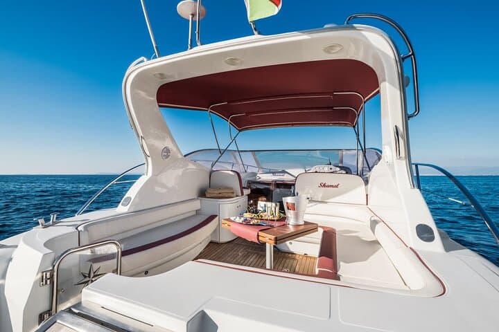 Private Luxury Yacht Tour to Capri from Sorrento on a Raffaelli Shamal 40 photo 6