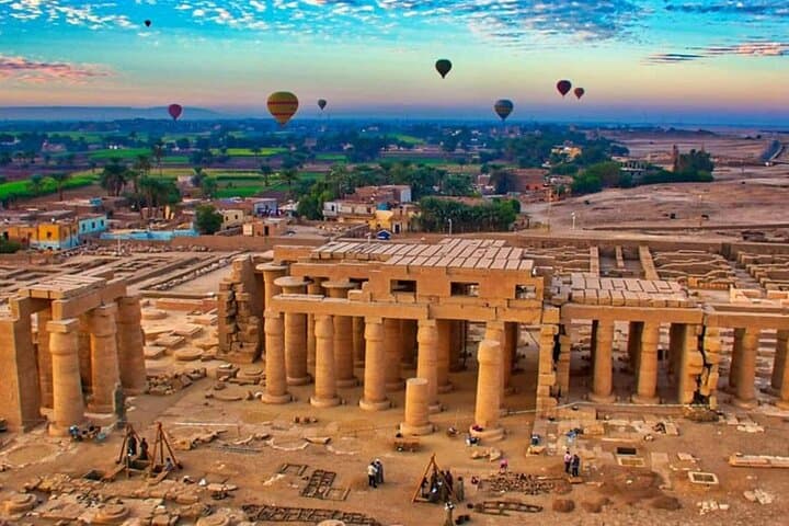 Full Day East and West Bank Tour of Luxor — Valley of the Kings, Hatshepsut & Karnak photo 3