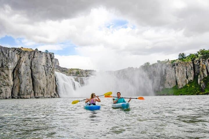 Paddle to Shoshone Falls: Guided Kayak Tour from Centennial Waterfront Park