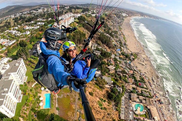 Soar Above Maitencillo: Tandem Paragliding Flights Over Chile's Pacific Coast photo 4