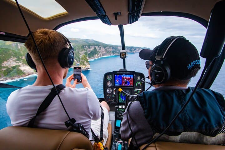 Ultimate Nusa Penida Helicopter Tour: A 60-Minute Aerial Tour of Kelingking, Broken Beach & Diamond Beach photo 4